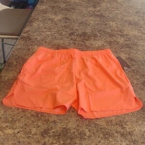 NWT RBX coral 7" training shorts with pockets size XL